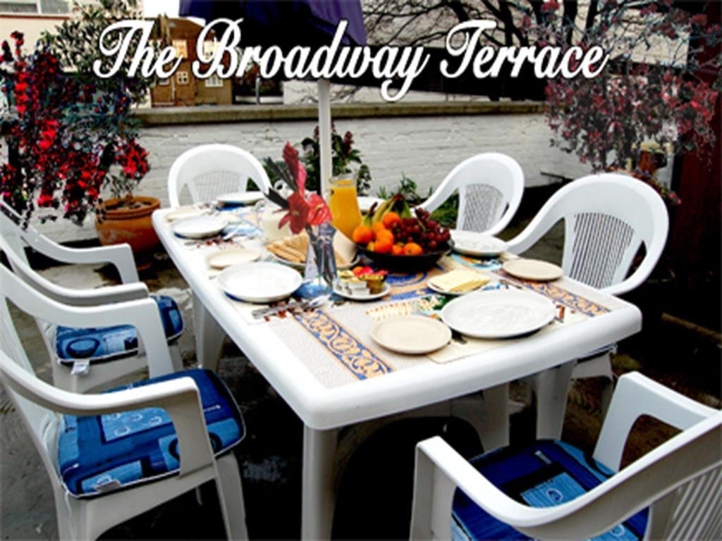 Broadway Lodge Bed And Breakfast Surbiton Ngoại thất bức ảnh