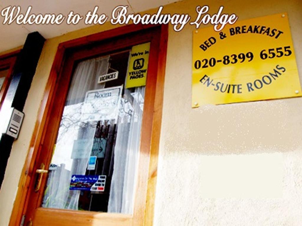 Broadway Lodge Bed And Breakfast Surbiton Ngoại thất bức ảnh