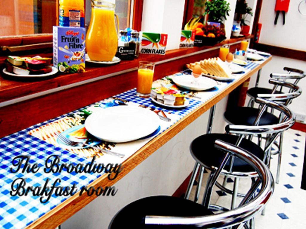 Broadway Lodge Bed And Breakfast Surbiton Ngoại thất bức ảnh