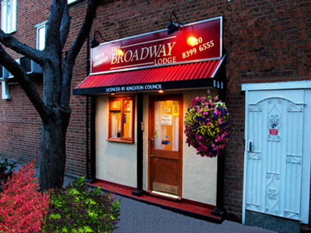 Broadway Lodge Bed And Breakfast Surbiton Ngoại thất bức ảnh